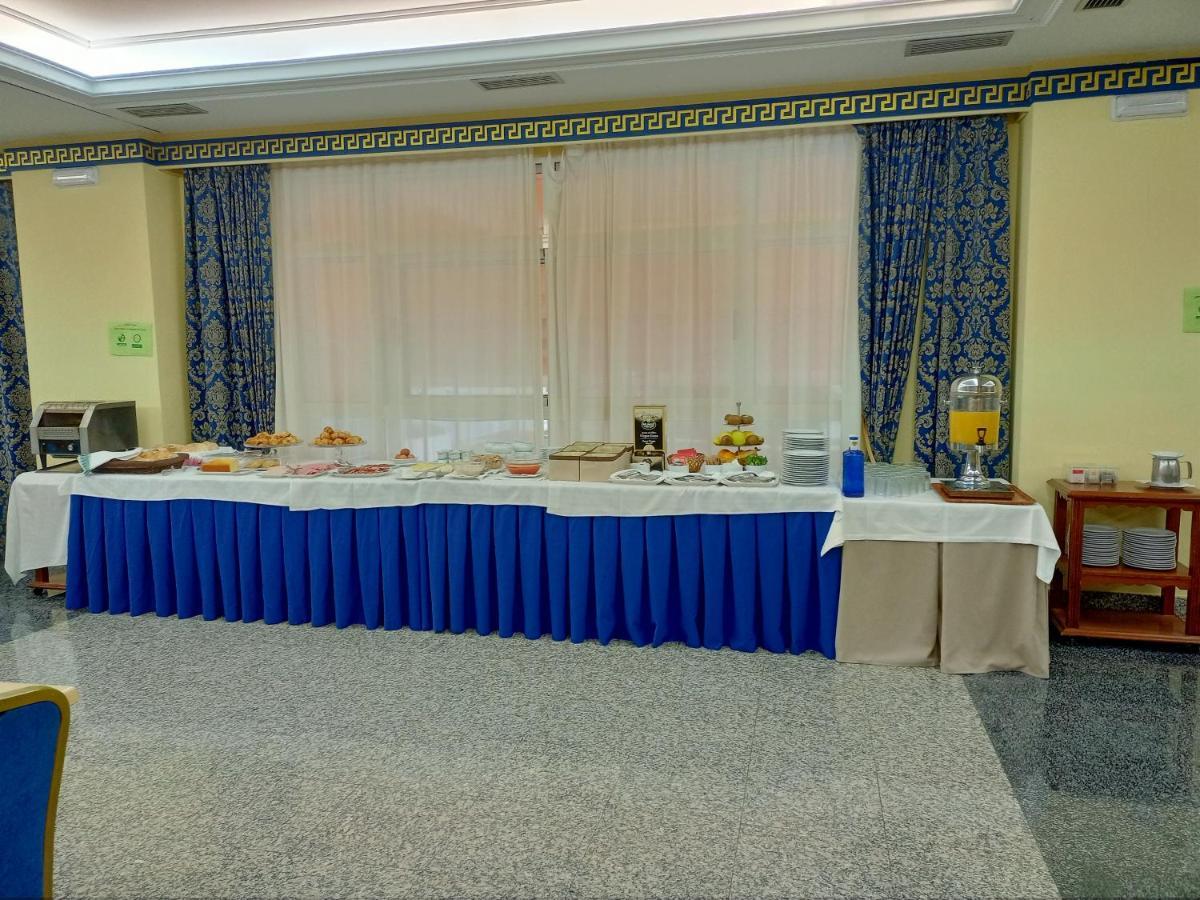 Victoria Hotel ตรูคีโย ภายนอก รูปภาพ